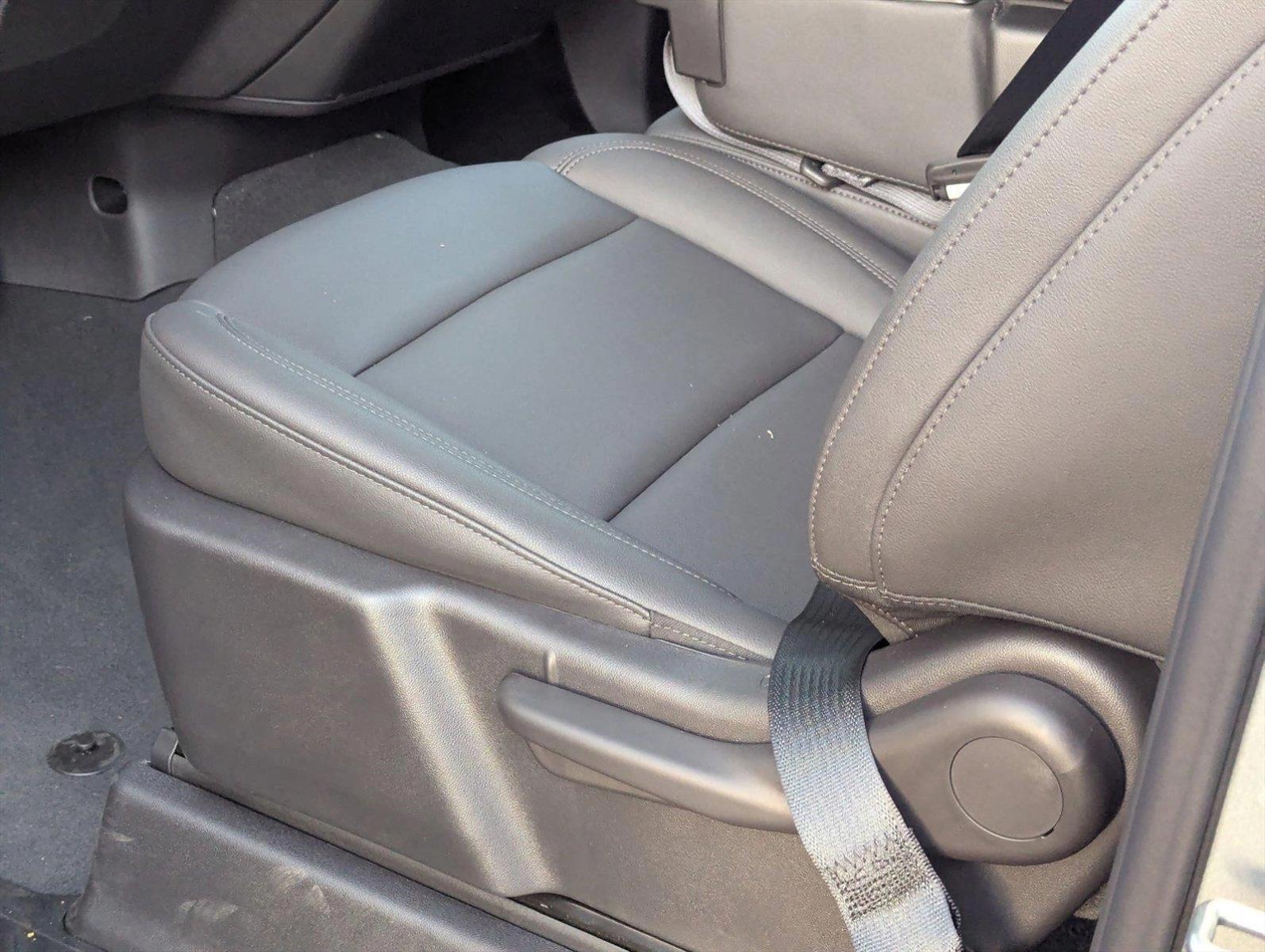2025 Chevrolet Silverado 1500 Vehicle Photo in GREENACRES, FL 33463-3207