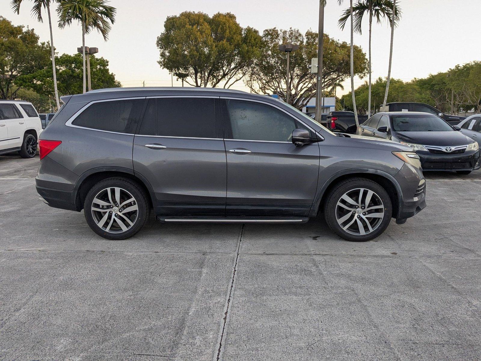 2016 Honda Pilot Vehicle Photo in PEMBROKE PINES, FL 33024-6534