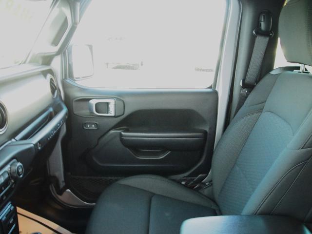 2021 Jeep Wrangler Vehicle Photo in MADISON, IN 47250-1611