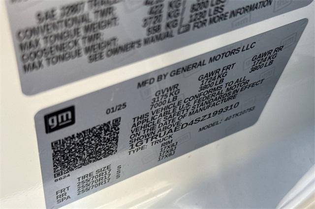 2025 GMC Sierra 1500 Vehicle Photo in ELK GROVE, CA 95757-8703