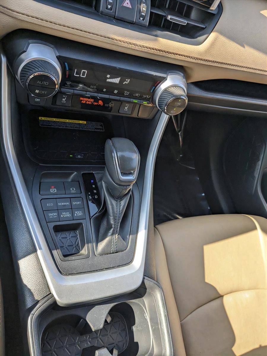 2019 Toyota RAV4 Vehicle Photo in Davie, FL 33331