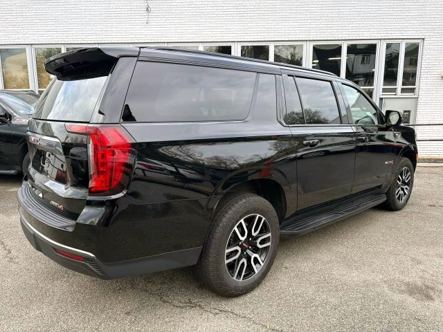 2023 GMC Yukon XL Vehicle Photo in Roslyn, NY 11576