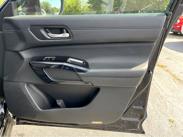 2022 Nissan Pathfinder Vehicle Photo in Savannah, GA 31419