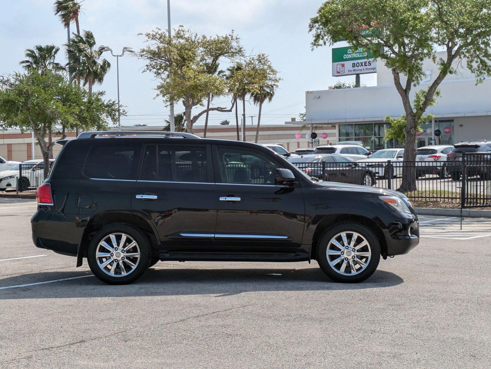 2011 Lexus LX 570 Vehicle Photo in Corpus Christi, TX 78415