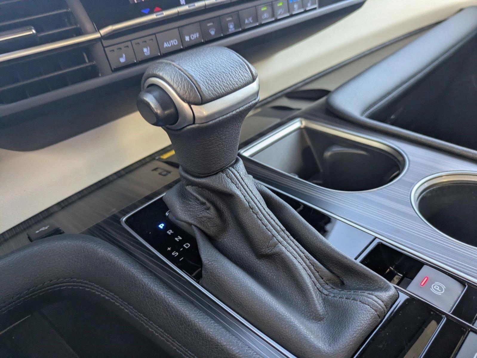 2024 Toyota Sienna Vehicle Photo in Winter Park, FL 32792