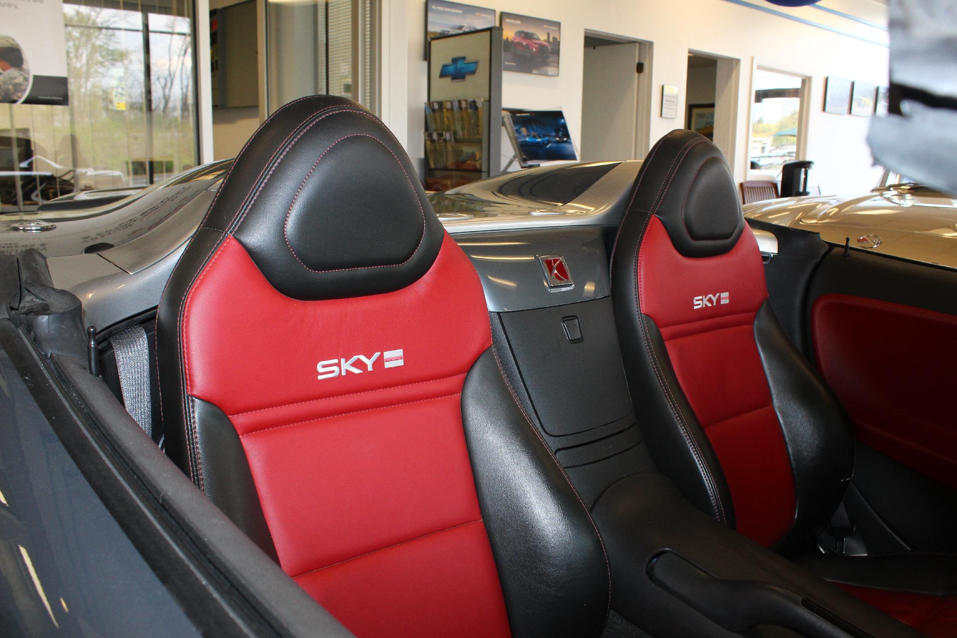2008 Saturn Sky Vehicle Photo in NORTHAMPTON, MA 01060-1120