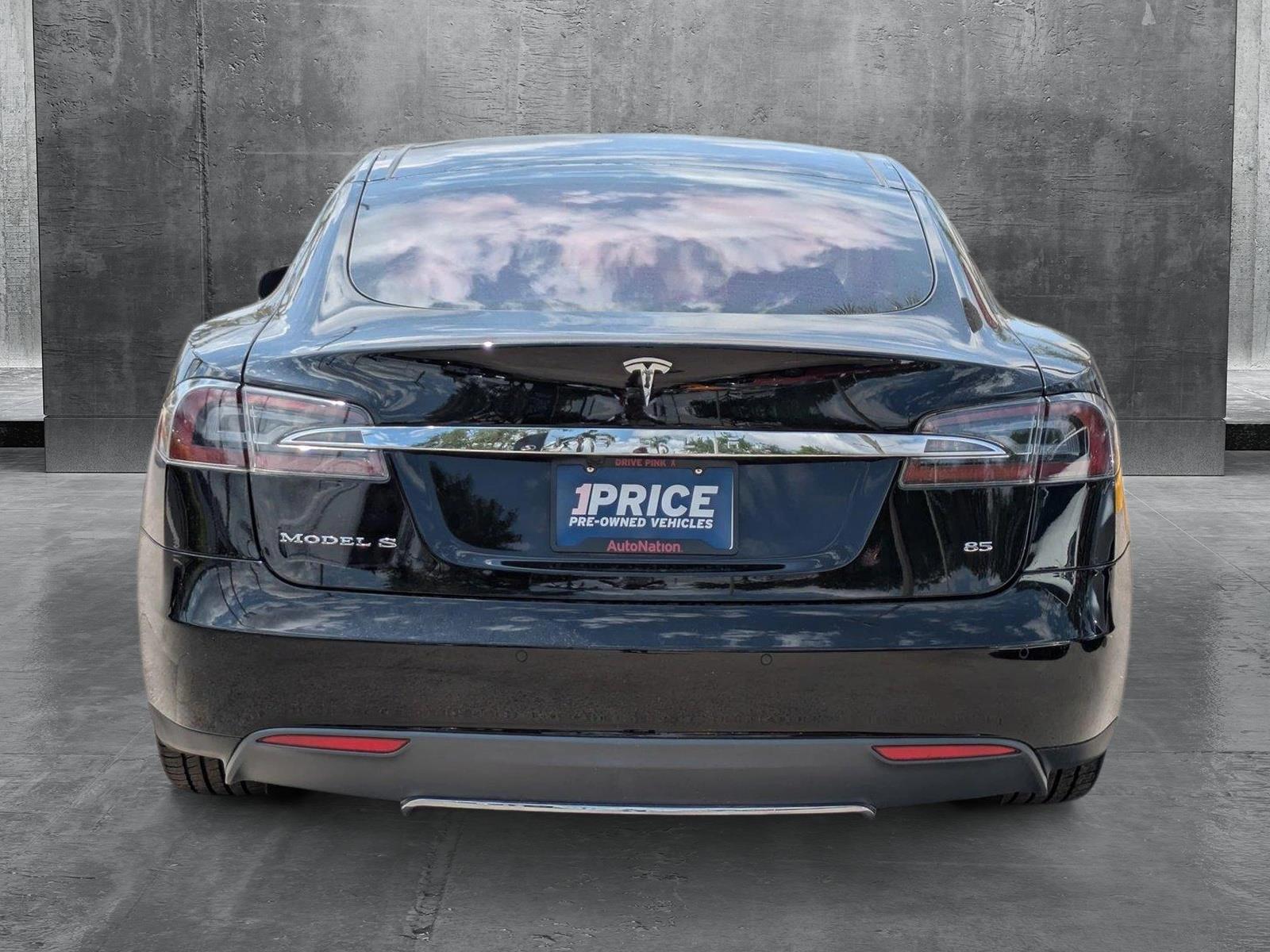 2014 Tesla Model S Vehicle Photo in Tampa, FL 33614