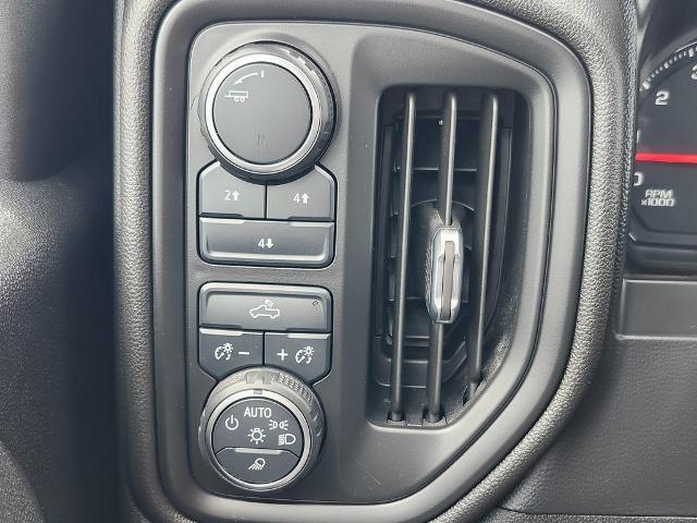 2021 Chevrolet Silverado 2500 HD Vehicle Photo in GREEN BAY, WI 54304-5303