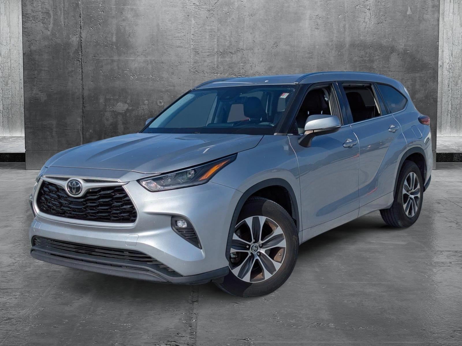 2021 Toyota Highlander Vehicle Photo in Ft. Myers, FL 33907
