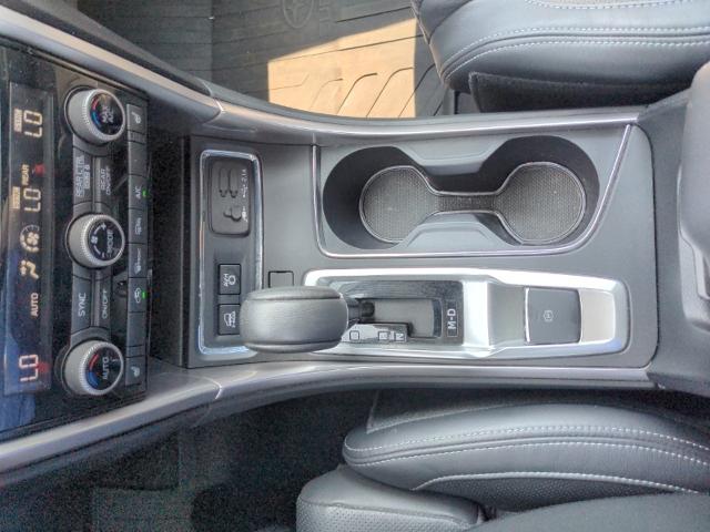2020 Subaru Ascent Vehicle Photo in Green Bay, WI 54304