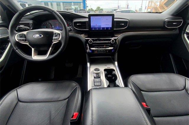 2023 Ford Explorer Vehicle Photo in TOPEKA, KS 66609-0000