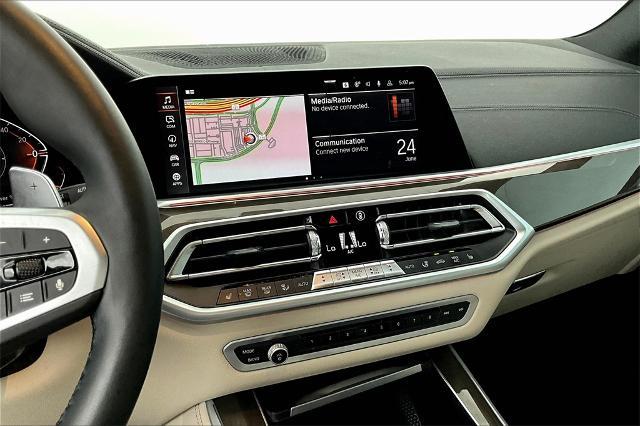 2022 BMW X5 xDrive40i Vehicle Photo in Grapevine, TX 76051