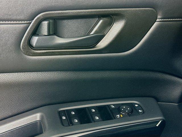 2023 Nissan Pathfinder Vehicle Photo in Flemington, NJ 08822