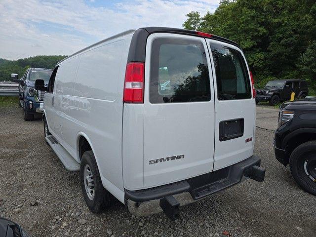 2023 GMC Savana Cargo Van Vehicle Photo in Pleasant Hills, PA 15236