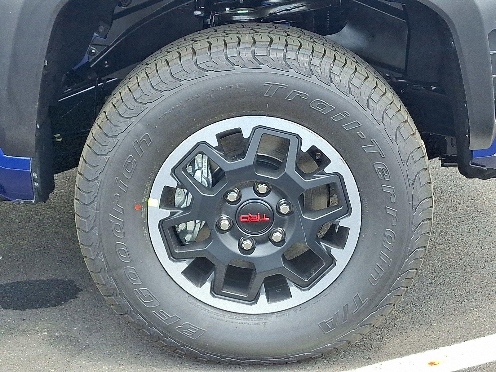 2025 Toyota Tacoma 4WD Vehicle Photo in Harrisburg, PA 17111