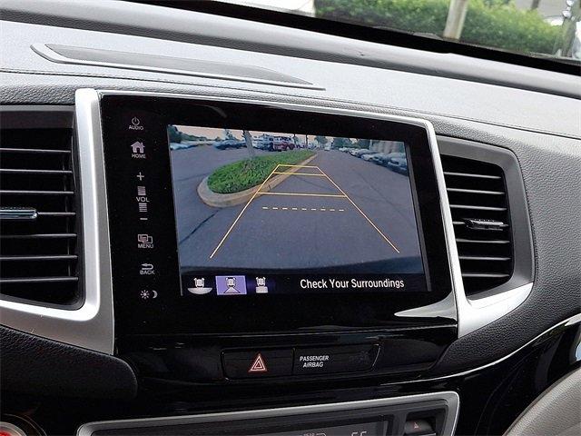 2017 Honda Pilot Vehicle Photo in Willow Grove, PA 19090
