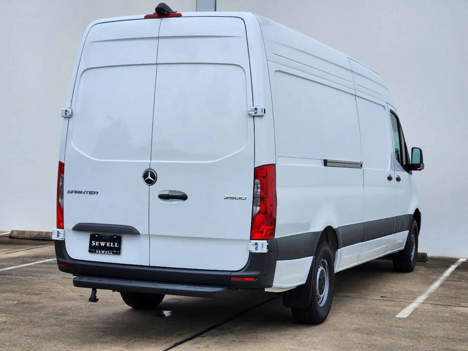 2024 Mercedes-Benz Sprinter Cargo Van Vehicle Photo in HOUSTON, TX 77079