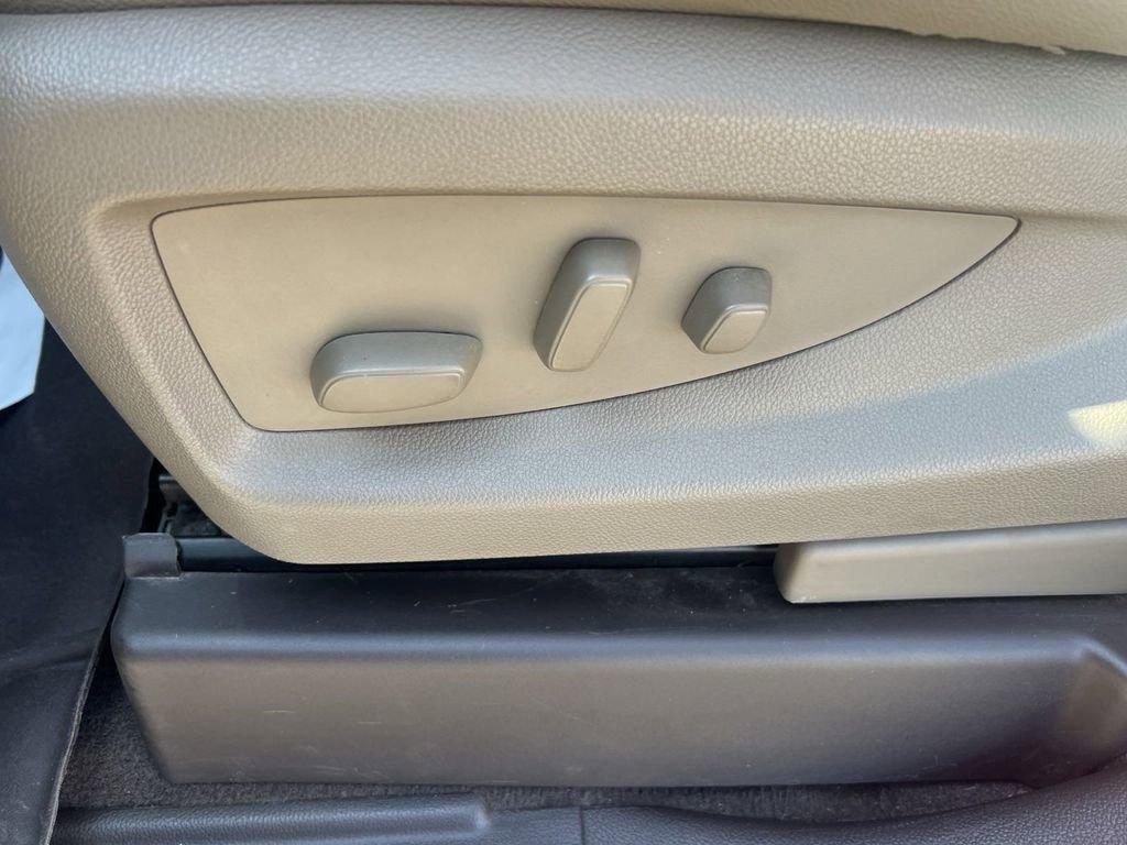 2018 Chevrolet Silverado 1500 Vehicle Photo in Marion, IA 52302