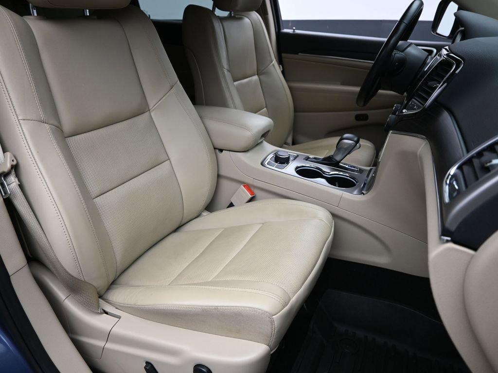 2021 Jeep Grand Cherokee Vehicle Photo in Cedar Rapids, IA 52402