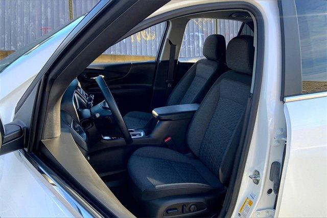 2024 Chevrolet Equinox Vehicle Photo in TOPEKA, KS 66609-0000