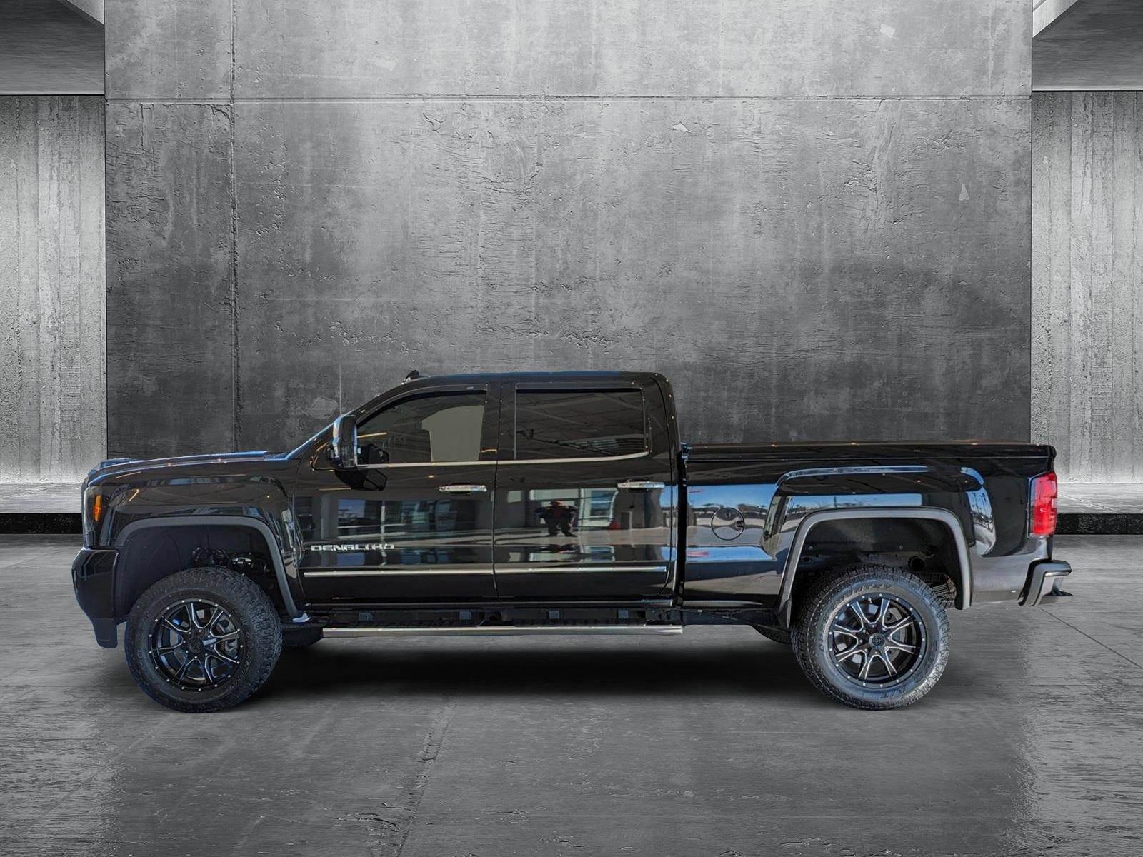 2015 GMC Sierra 2500HD available WiFi Vehicle Photo in Las Vegas, NV 89149