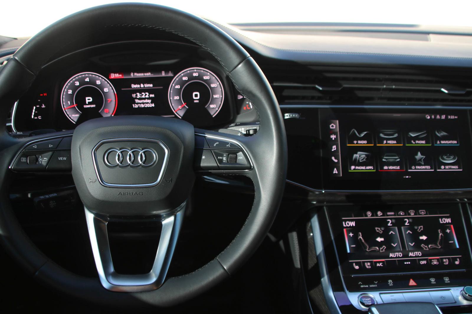 2022 Audi Q7 Vehicle Photo in SUGAR LAND, TX 77478