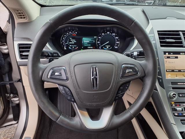 2019 Lincoln MKZ Reserve I photo 16