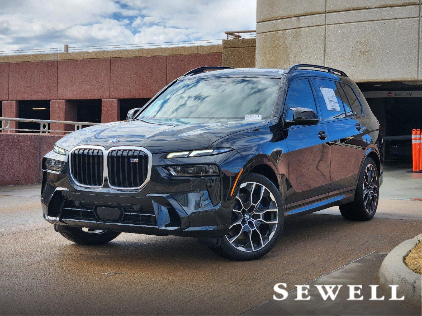 2025 BMW X7 M60i Vehicle Photo in PLANO, TX 75024