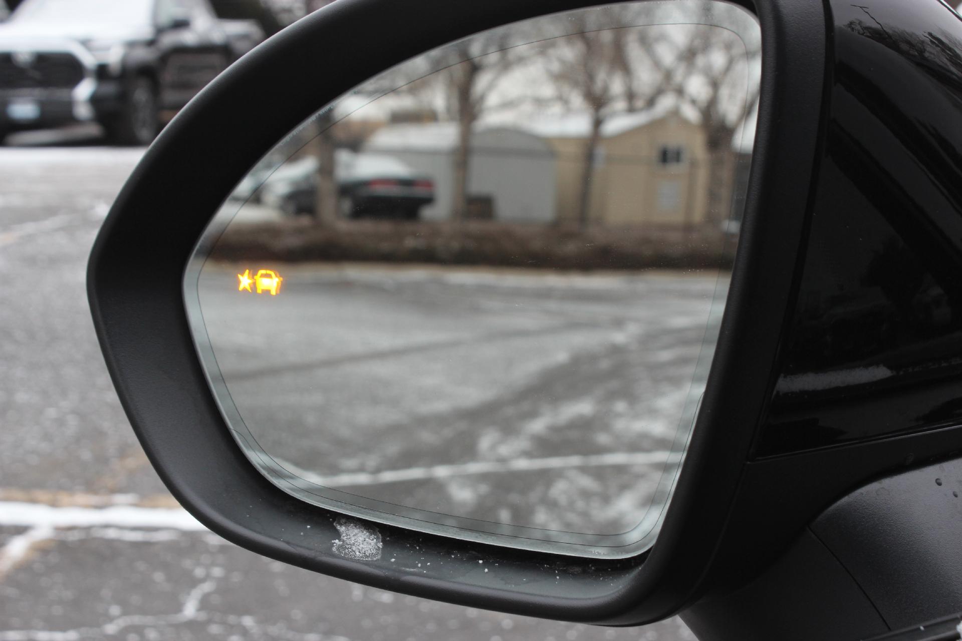 2025 Buick Envision Vehicle Photo in AURORA, CO 80012-4011