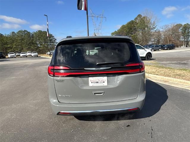 2022 Chrysler Pacifica Vehicle Photo in ALBERTVILLE, AL 35950-0246