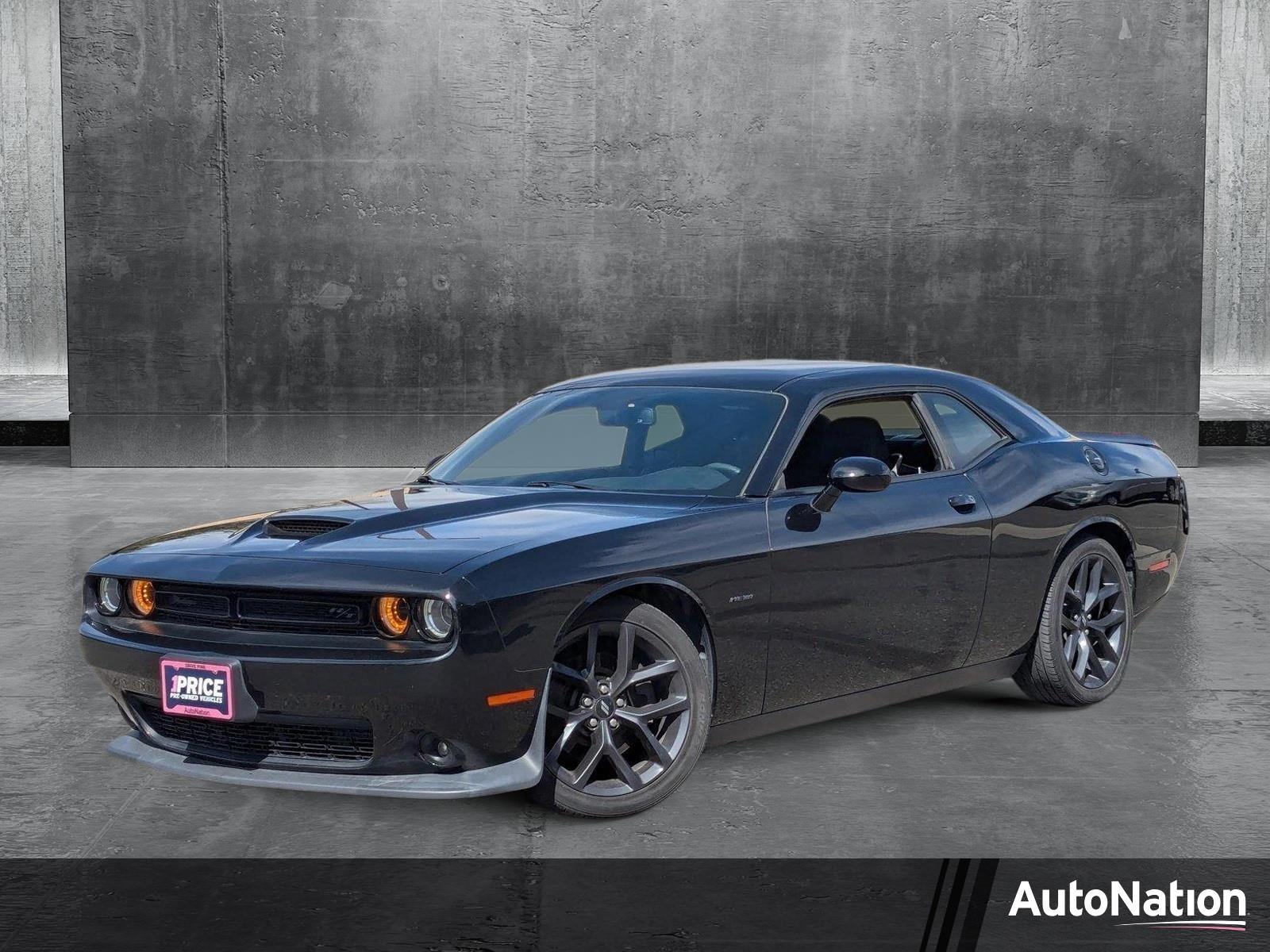 2019 Dodge Challenger Vehicle Photo in Valencia, CA 91355
