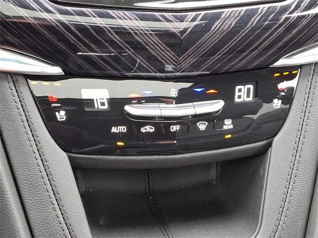 2025 Cadillac XT6 Vehicle Photo in ALLENTOWN, PA 18103-7399