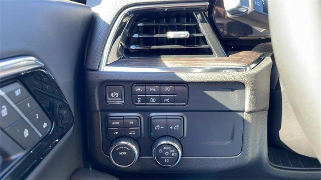 2025 Chevrolet Suburban Vehicle Photo in THOMPSONTOWN, PA 17094-9014