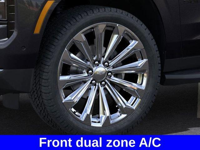 2025 Chevrolet Suburban Vehicle Photo in BROCKTON, MA 02301-7113