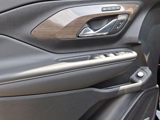 2023 GMC Terrain Vehicle Photo in DANBURY, CT 06810-5034