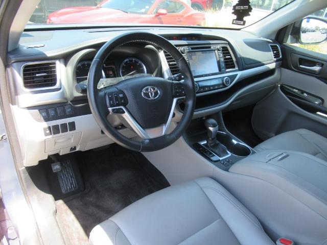2018 Toyota Highlander Vehicle Photo in LEESBURG, FL 34788-4022