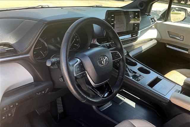 2021 Toyota Sienna Vehicle Photo in Houston, TX 77007
