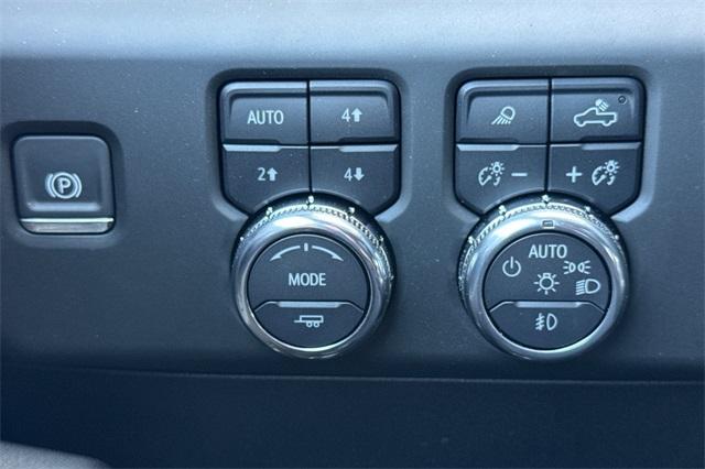 2025 GMC Sierra 3500 HD Vehicle Photo in ELK GROVE, CA 95757-8703
