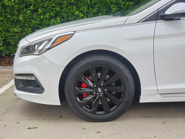 2016 Hyundai SONATA Vehicle Photo in MCKINNEY, TX 75070