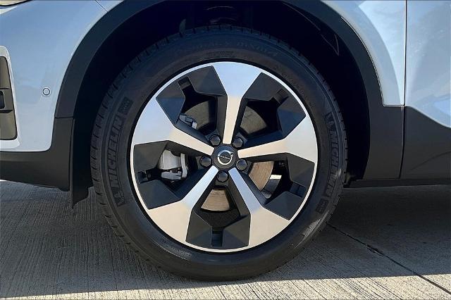 2025 Volvo XC40 Vehicle Photo in Houston, TX 77007