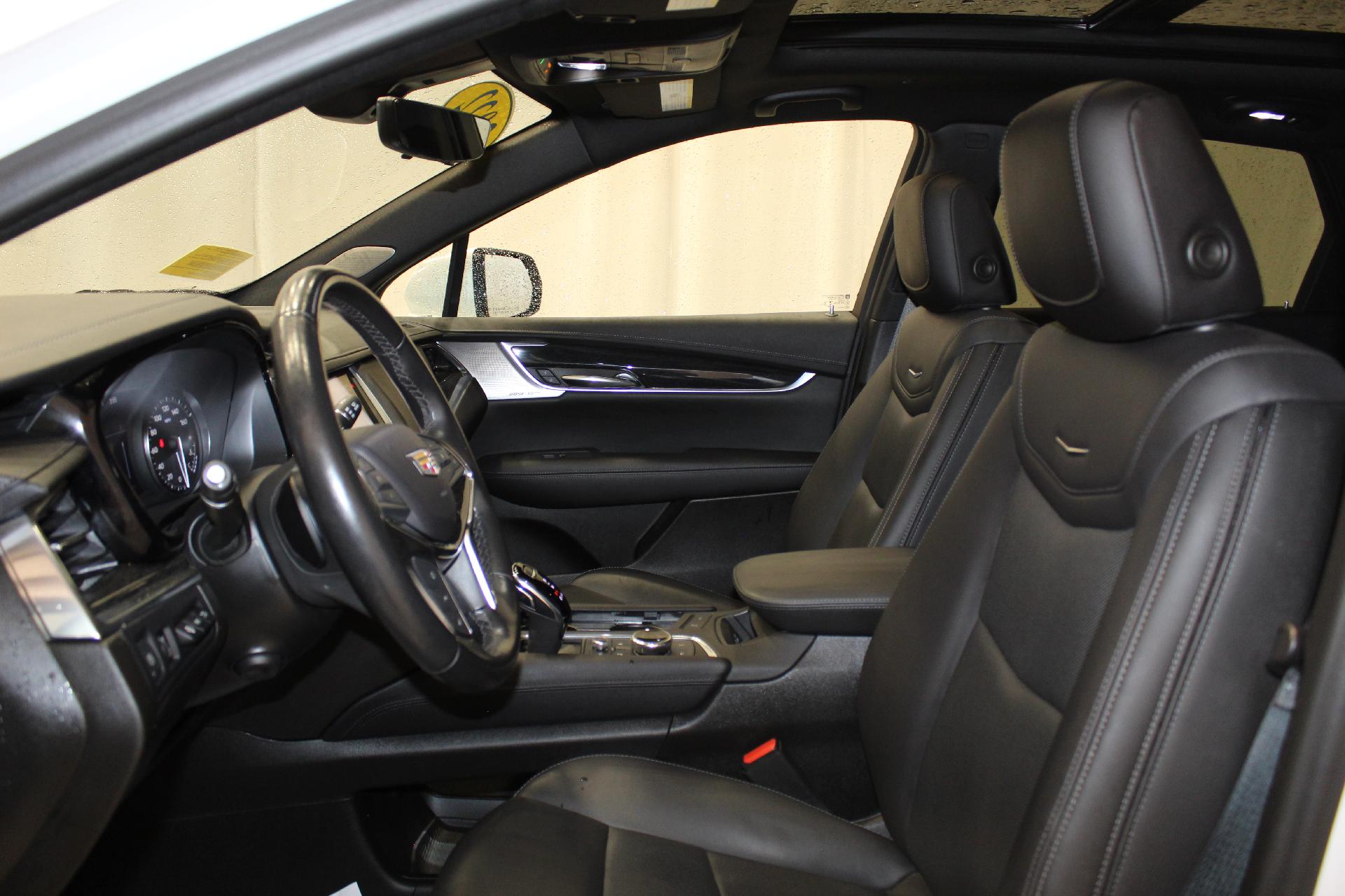 2022 Cadillac XT5 Vehicle Photo in NORTHAMPTON, MA 01060-1120