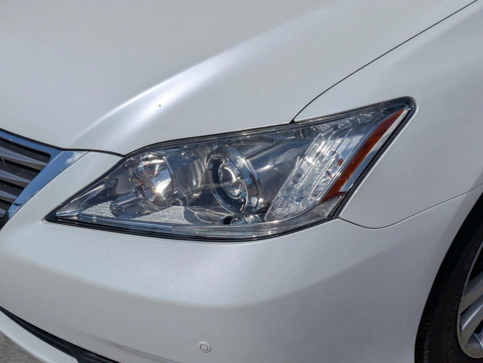 2011 Lexus ES 350 Vehicle Photo in GREENACRES, FL 33463-3207