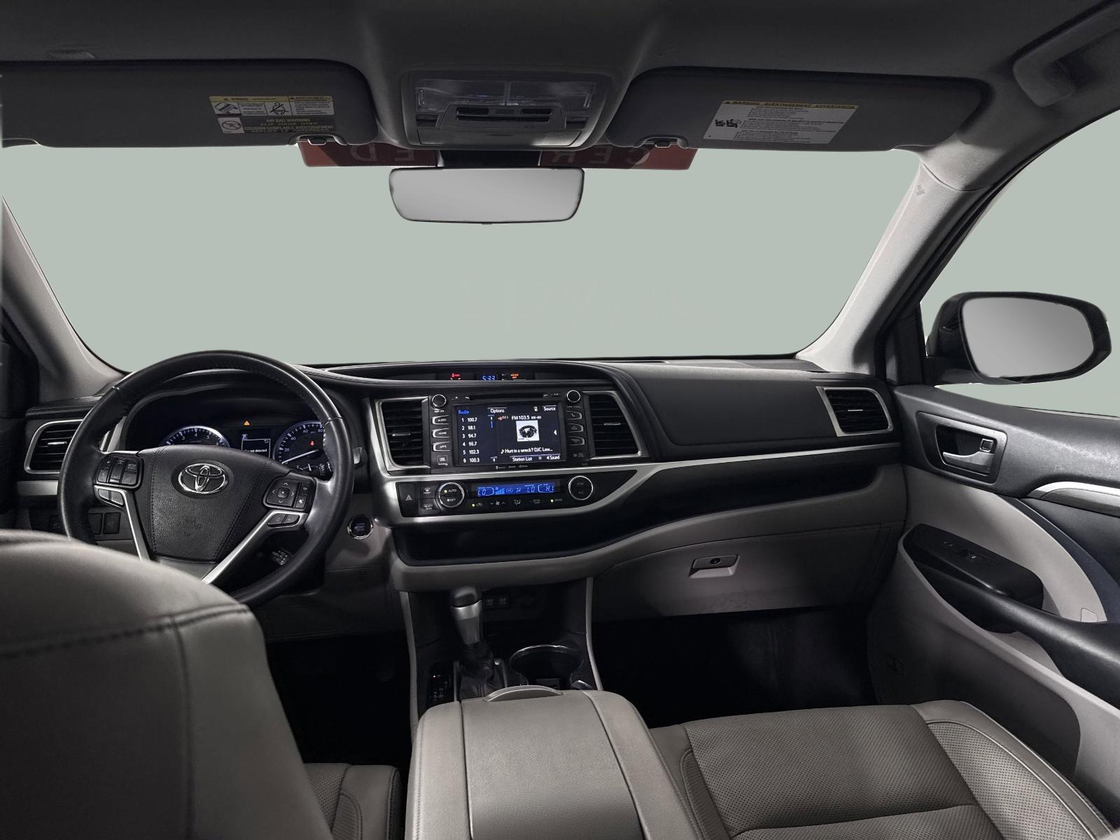 2019 Toyota Highlander Vehicle Photo in GEORGETOWN, TX 78626-7508