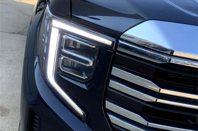 2023 GMC Sierra 1500 Vehicle Photo in TOPEKA, KS 66609-0000
