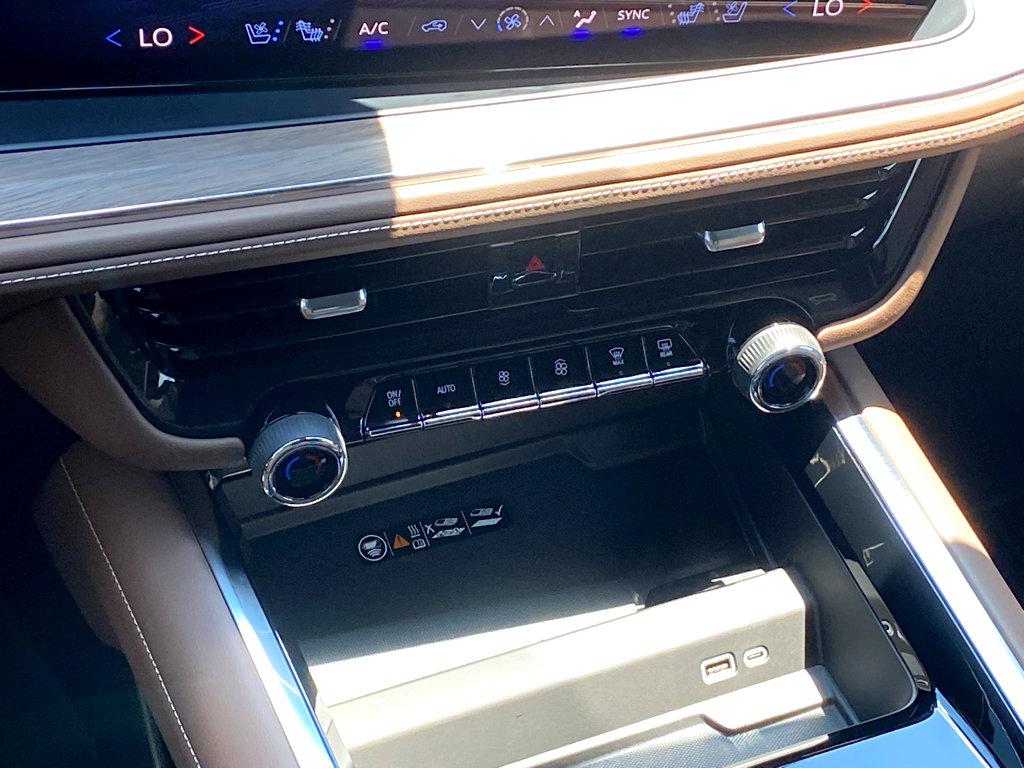 2025 Chevrolet Tahoe Vehicle Photo in BEAUFORT, SC 29906-4218