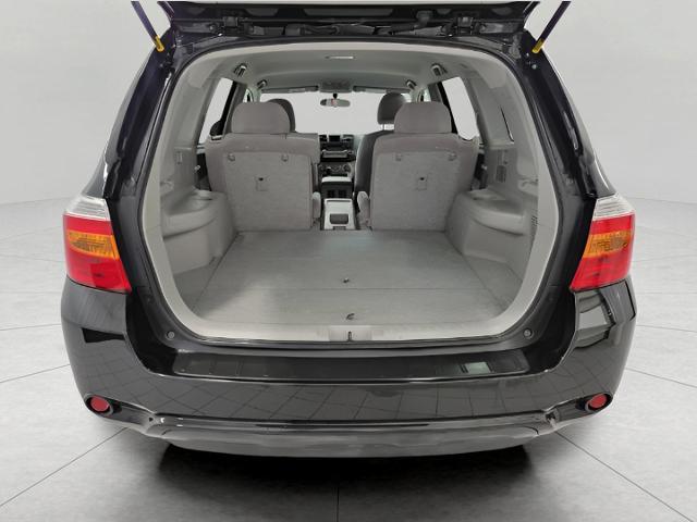 2009 Toyota Highlander Vehicle Photo in Oshkosh, WI 54904