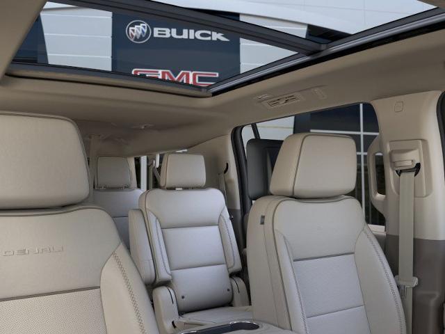 2025 GMC Yukon XL Vehicle Photo in APPLETON, WI 54914-8833