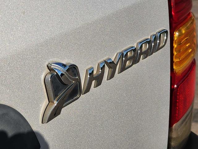 2005 Ford Escape Vehicle Photo in DENTON, TX 76210-9321