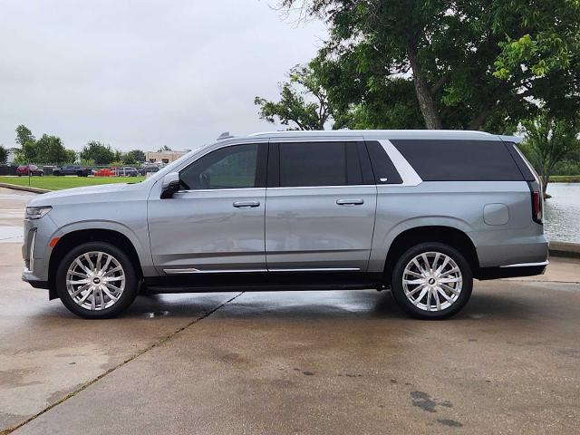 2023 Cadillac Escalade ESV Vehicle Photo in DENTON, TX 76210-9321