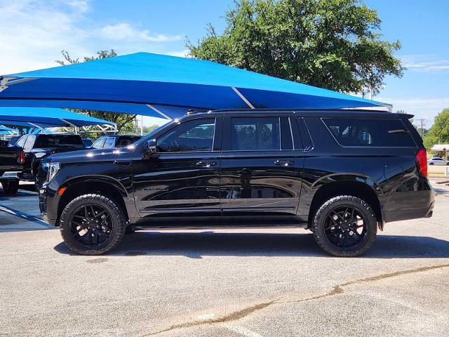 2024 GMC Yukon XL Vehicle Photo in DENTON, TX 76210-9321